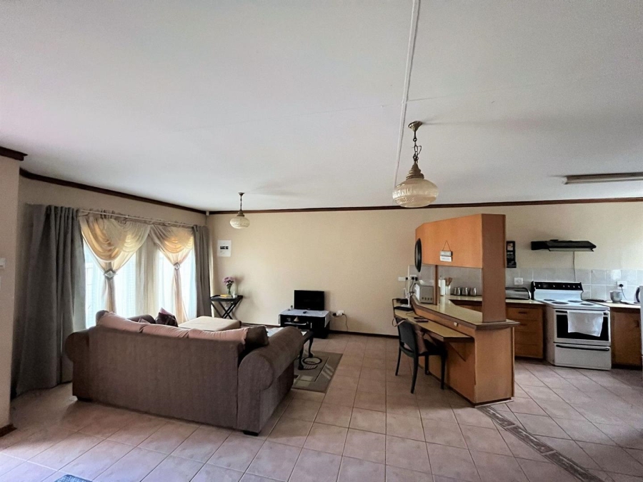 2 Bedroom Property for Sale in Langenhovenpark Free State